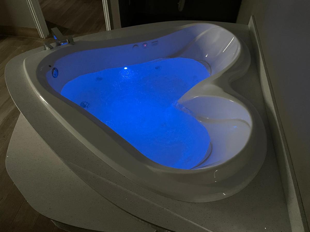 דאלאס Buzen Suites Las Colinas מראה חיצוני תמונה